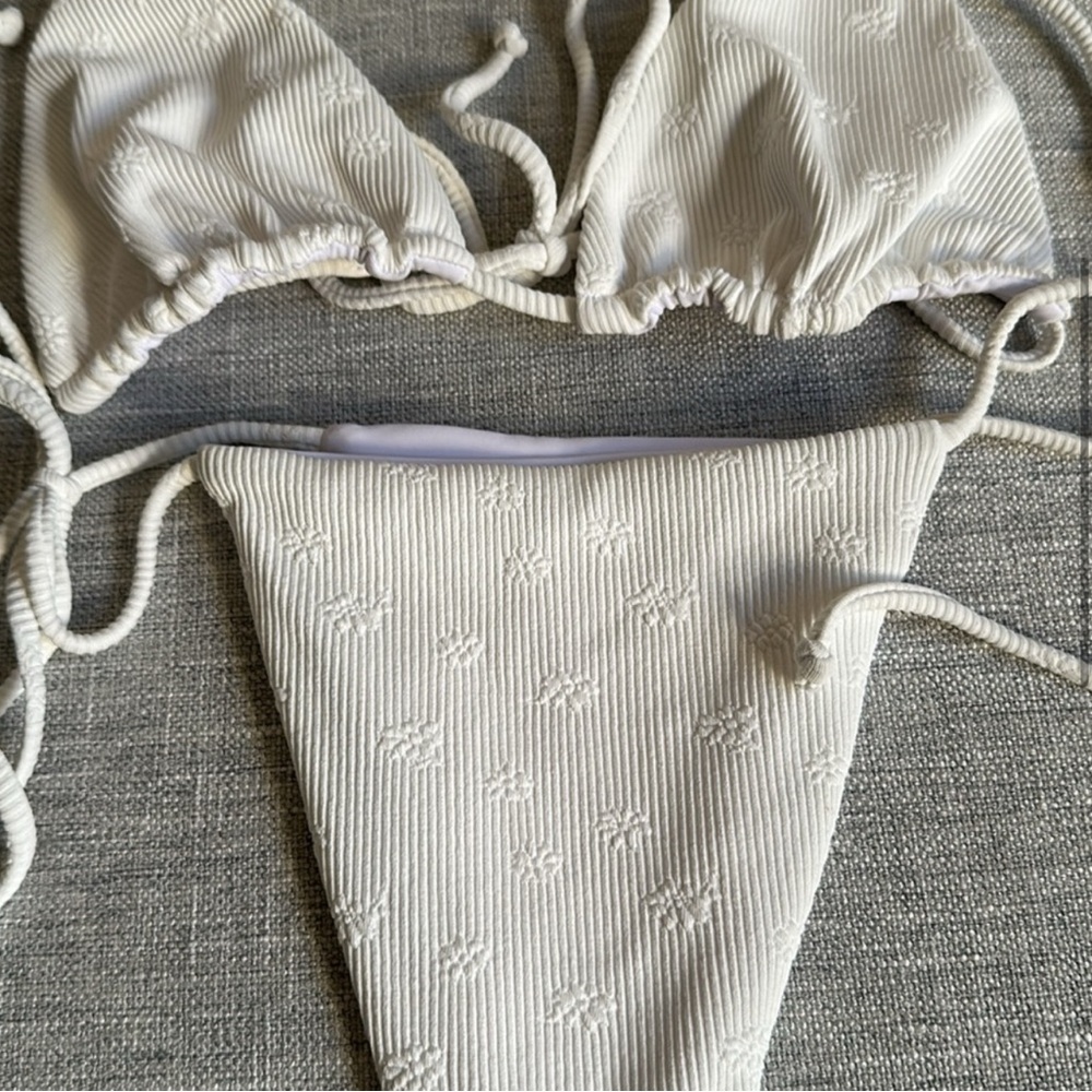 NWOT SKATIE Bikini Set (top & bottom) - Picture 6 of 14